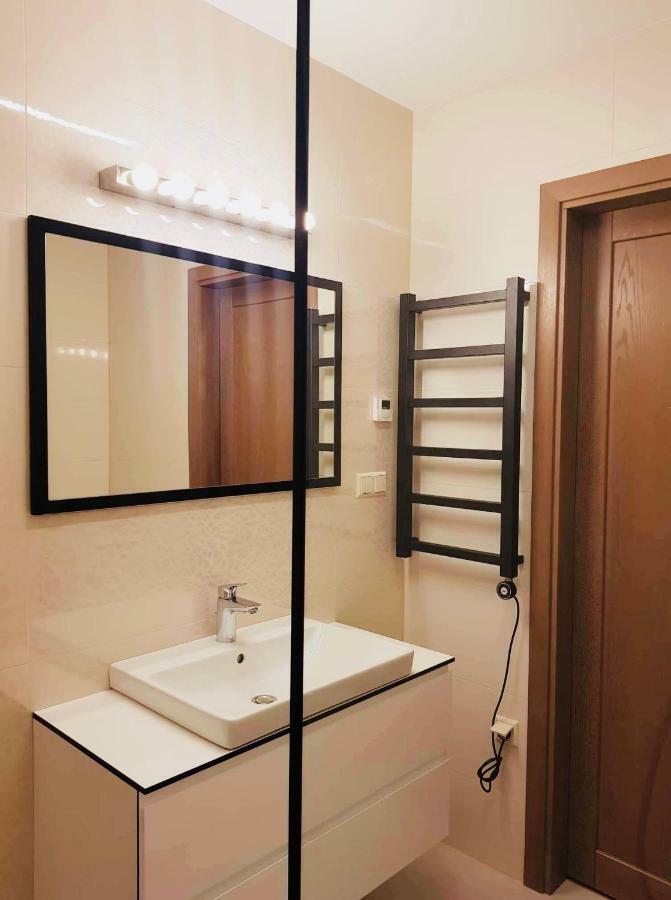 Modern Boutique Apartment In The City Center Друскининкай Экстерьер фото